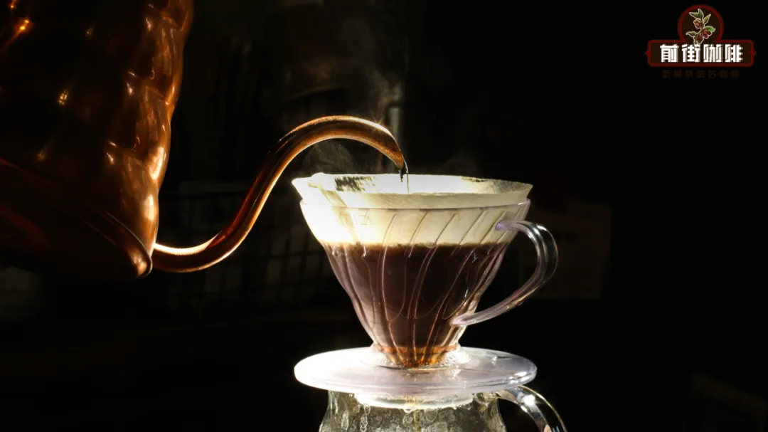 Complete Guide to Pour Over Yirgacheffe: Flavor Profile, Channeling Issues & Four-Pour Technique