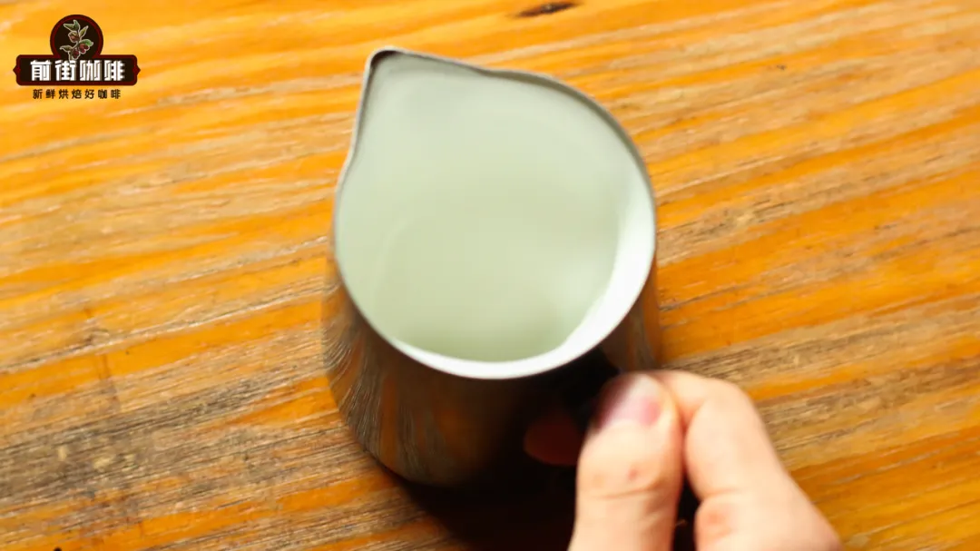 How to Fix Too Thick or Too Thin Milk Foam? A Complete Guide to Latte Art Pouring, Jug Tipping, and Pre-Infusion Techniques