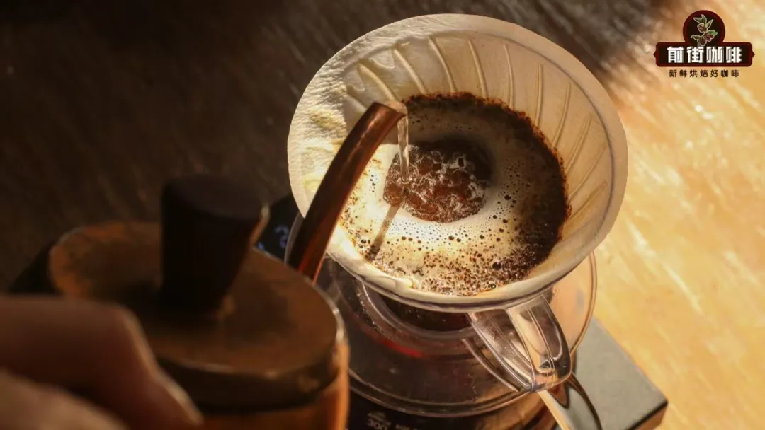 What’s the difference between cupping and pour over coffee? A comprehensive guide to professional tasting and everyday brewing