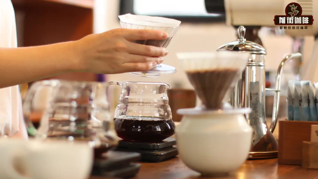 Should you stop pouring during pour over? Uncovering the truth and techniques to avoid over-extraction