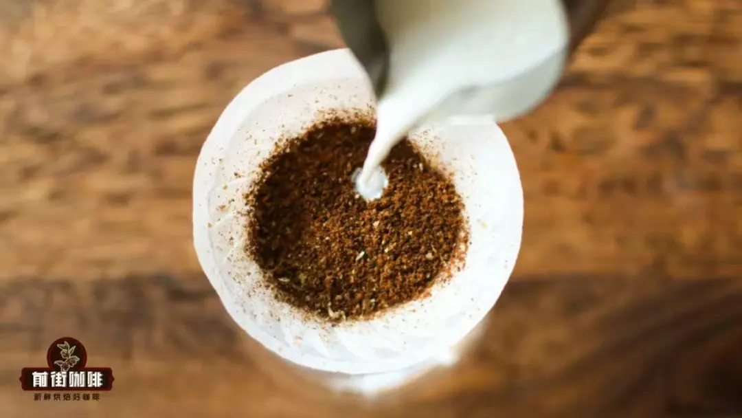 How to Make a Latte with Pour-Over Coffee Bags: 3 Brewing Methods + Water Temperature Ratios & Flavor Analysis