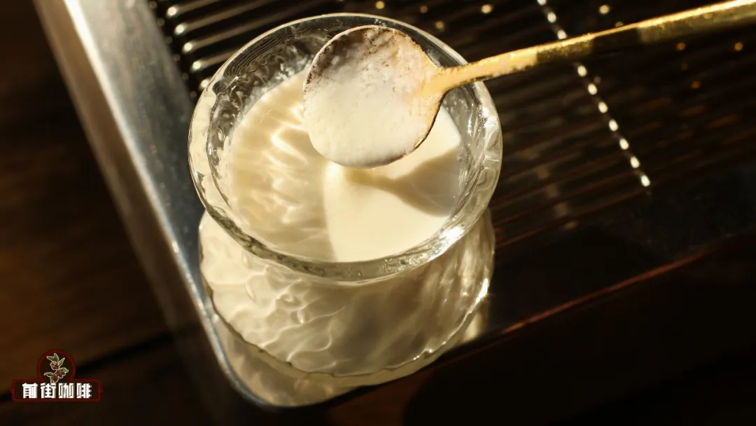 Secrets to Making a Salty Yuzu Dirty: Solving the Milk Curdling Problem and the Golden Ratio Recipe