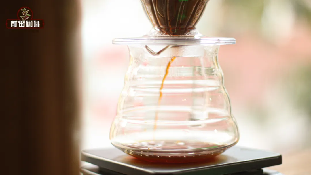 Espresso and Pour Over Coffee Extraction Judgment: Practical Tips to Identify Over-Extraction and Under-Extraction by Color