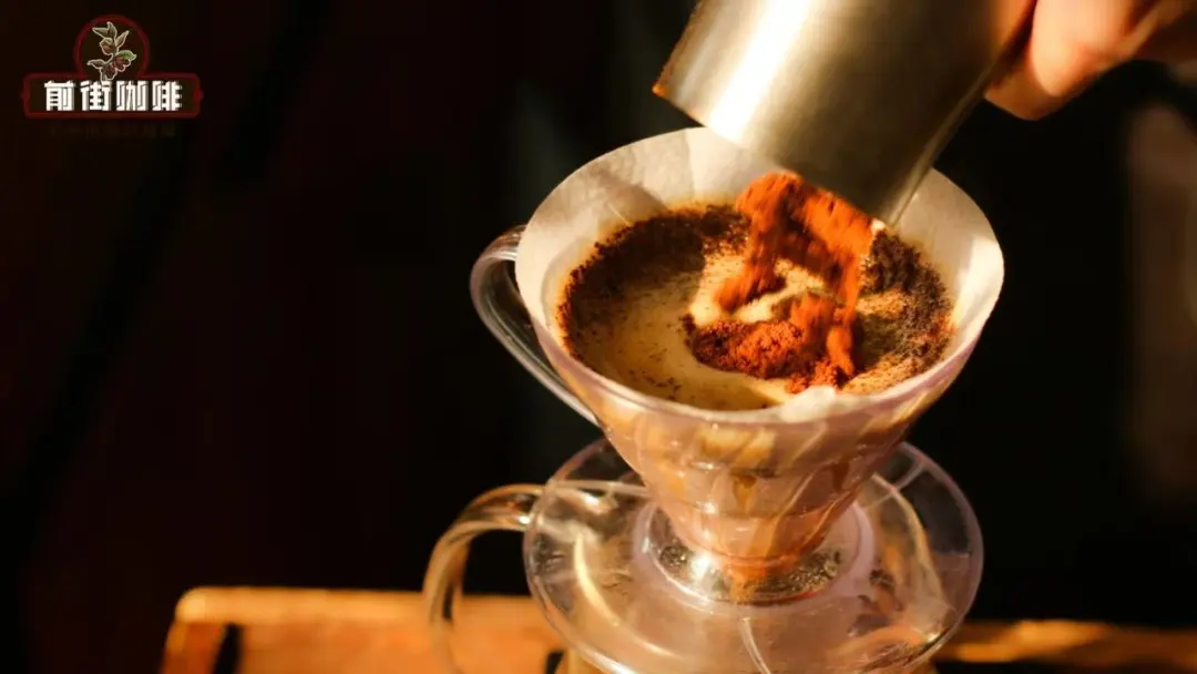 How to Choose the Grind Size for Pour Over Coffee? A Complete Guide to the Differences Between Fine and Medium-Coarse Grinds and Sifting Techniques