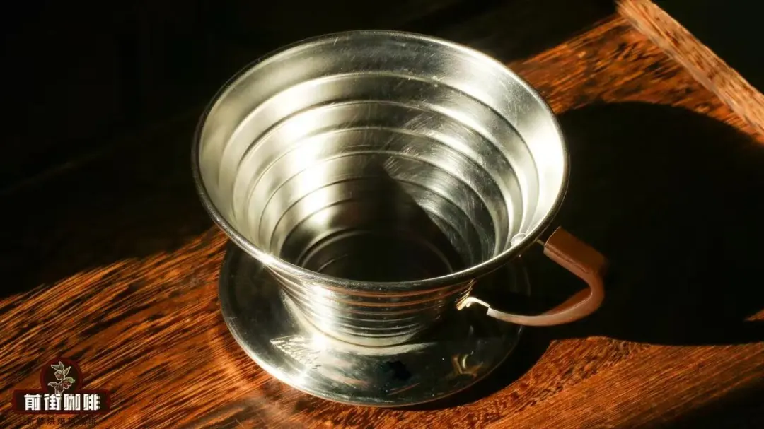 Analysis of the Differences Between Cake Filters and V60 Pour Over | Beginner's Guide to Flat-Bottom Filter Operation and Flavor