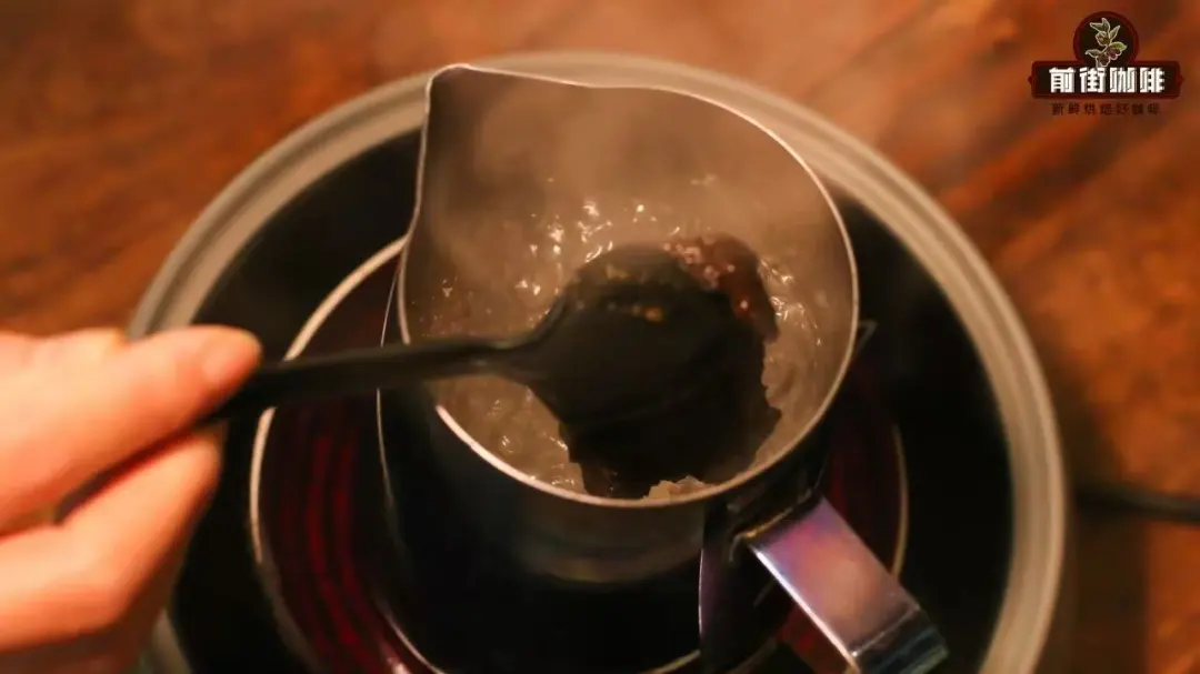 Analysis of the Differences Between Norwegian and Vietnamese Egg Coffee | Pour Over Filtering Techniques and Alternatives