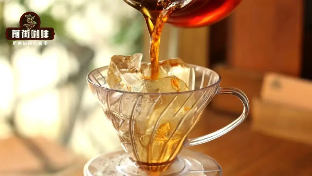 How to Make Iced Pour Over Coffee? A Complete Guide to Grind Size, Water Temperature, and Ice Usage