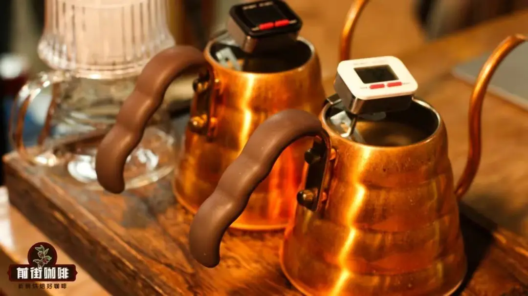 Variable Temperature Pour Over Technique: Three Low-Temperature Staged Methods to Enhance Geisha Floral Aroma and Fruit Notes