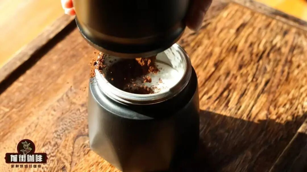 Complete Moka Pot Brewing Guide: How to Use Filter Paper? Brewing Parameters & Common Issues Explained