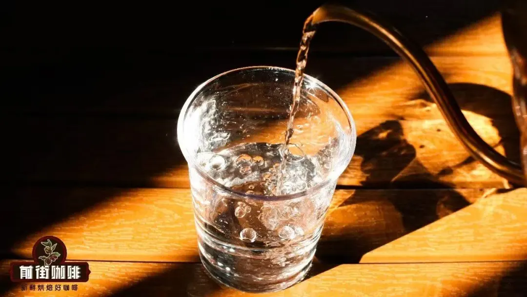 How to Make Americano? A Complete Guide to Espresso Ratio, Water Temperature, and Coffee Bean Recommendations