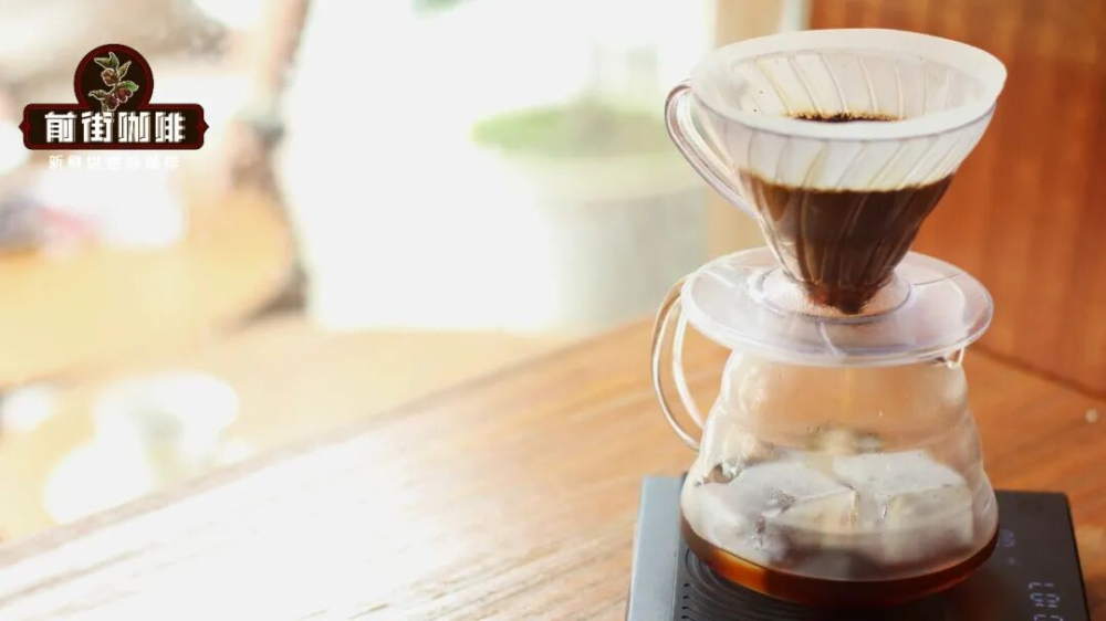 Beginner's Guide to Iced Pour Over Coffee: Master Water Temperature, Coffee-to-Water Ratio, and Grind Size to Enhance Flavor