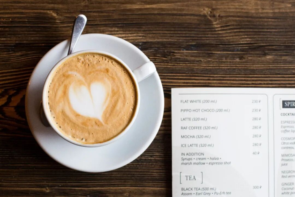 How to Make Russian Lovers' Coffee? A Complete Guide from History to DIY Vanilla Cream Latte