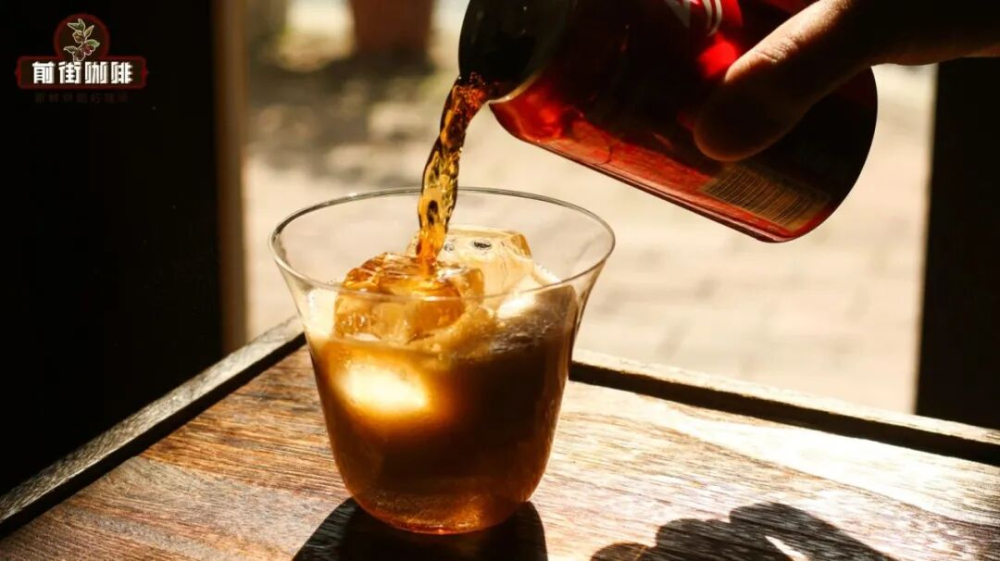 Brewing coffee with cola? A real taste test comparing ice extraction vs. liquid extraction