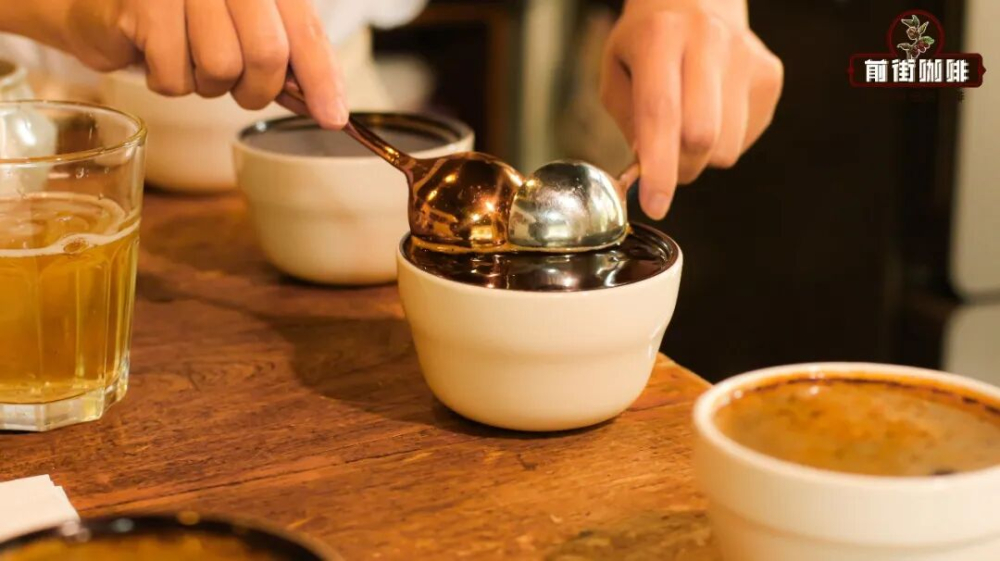 Analysis of the Optimal Drinking Temperature for Pour Over Coffee: How High, Medium, and Low Temperatures Affect Flavor Expression