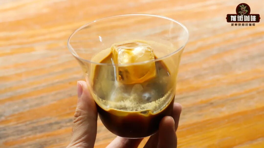 5 Creative Ways to Drink Americano | Can You Latte Art It? What’s the Difference Between Long Black and Americano?