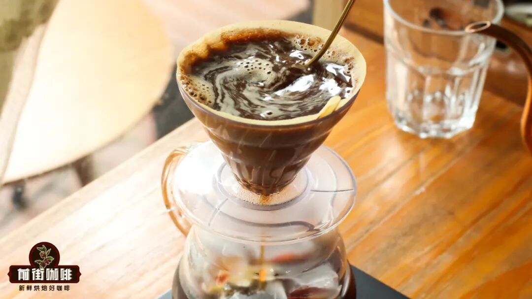 Beginner's Guide to Iced Pour Over Coffee: Can High Water Temperature and Fine Grind Also Produce High Sweetness? Real Test with Kenya Little Tomato