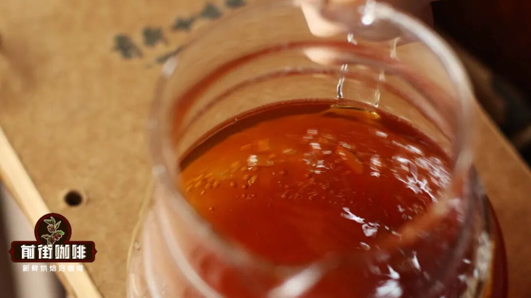 What should you do when your pour over coffee cools down? Reheat it or add ice? A complete breakdown of flavor changes and handling techniques