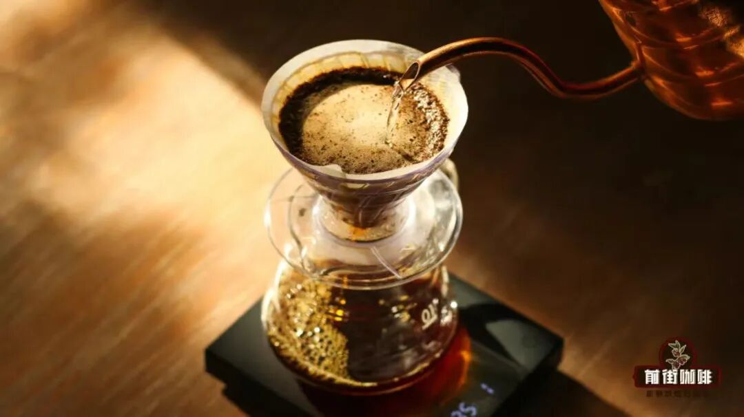 A Comprehensive Guide to Pour Over Coffee Pouring Techniques | 4 Key Elements to Elevate Flavor