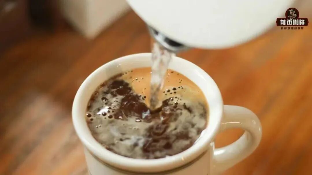 Americano Water-to-Coffee Ratio Guide: Golden Ratios for Hot and Iced with Flavor Analysis