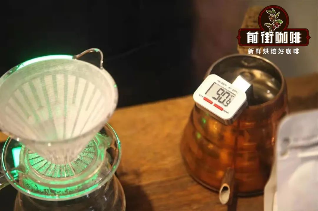 How to Choose the Water Temperature for Pour Over Coffee? Optimal Brewing Temperatures for Medium-Light to Medium-Dark Roasts