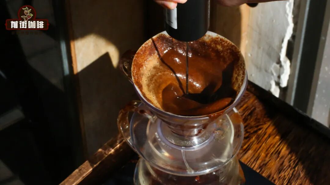 Can you make milk coffee with pour over? Practical tips to brew rich milk coffee at home without an espresso machine