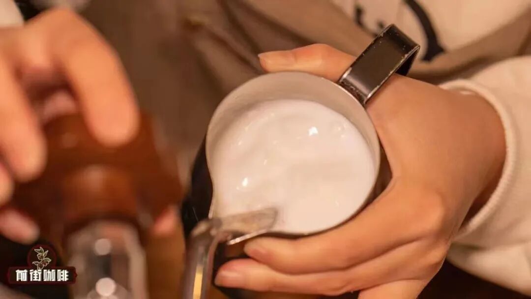 Common issues in coffee latte art | How to fix poorly frothed milk? Adjusting milk foam on semi-automatic espresso machines
