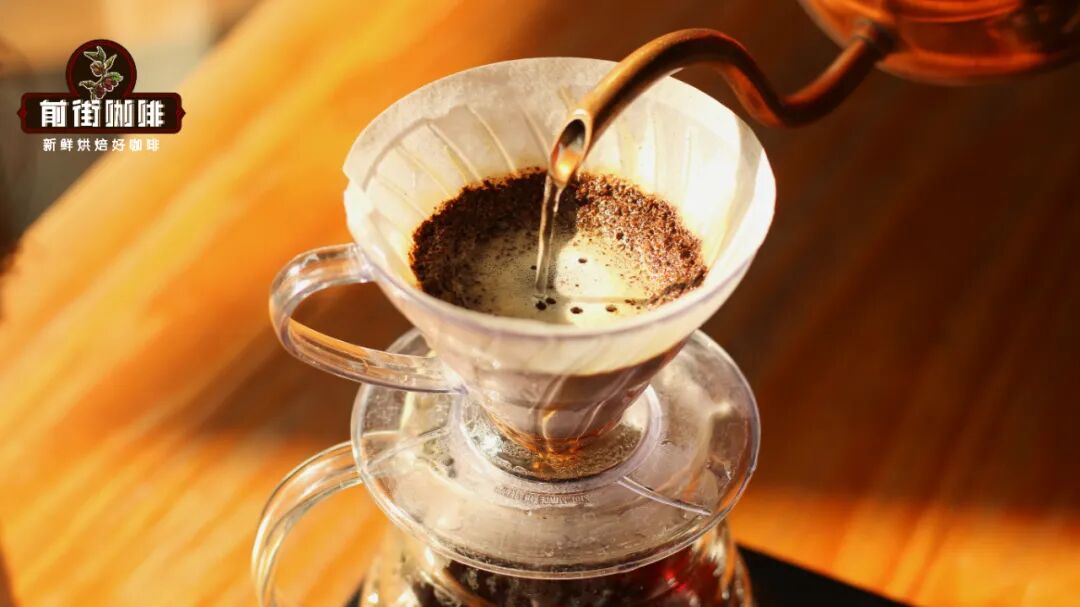 Analysis of Pour-Over Coffee Segmental Pouring Techniques: How to Improve Extraction Uniformity and Flavor Layers
