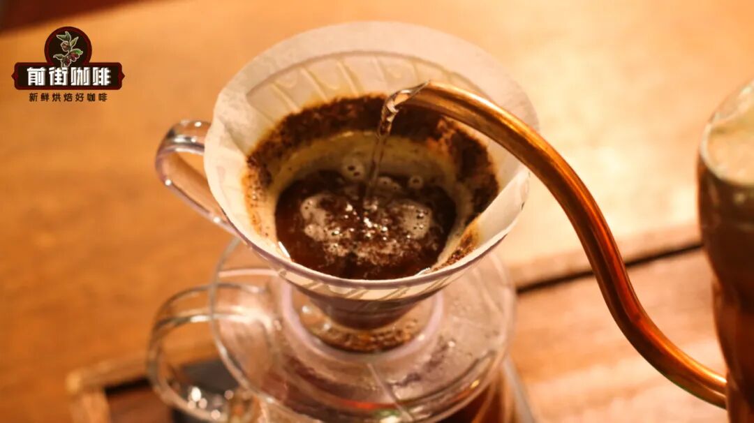 Analysis of Pour-Over Coffee Segmental Pouring Techniques: How to Improve Extraction Uniformity and Flavor Layers