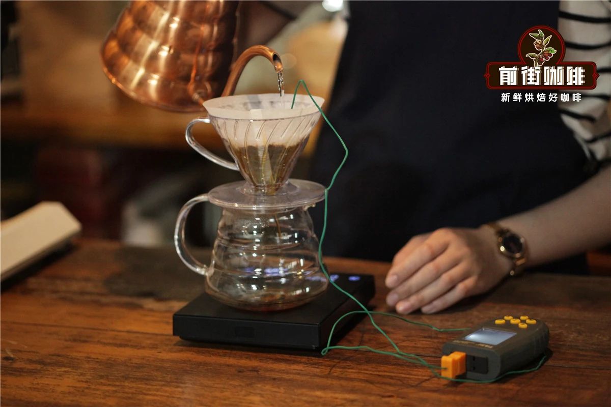 A Complete Guide to Pour Over Water Temperature: What’s Ideal for Light vs Dark Roast Beans? Real-Tested Extraction Temperature Differences Revealed