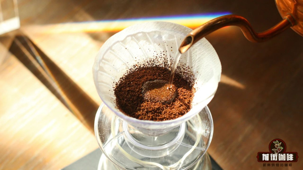 How to Determine Pour Over Coffee Extraction Time? A Beginner’s Guide to Grind-to-Water Ratio and Pouring Techniques