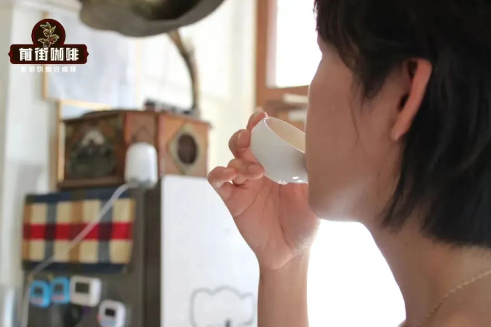 A Beginner’s Guide to Pour Over Coffee Tasting: 5 Key Dimensions from Flavor Description to Mouthfeel Evaluation