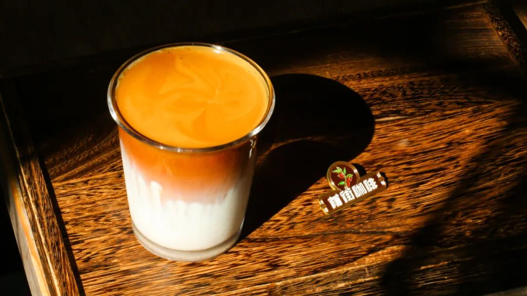 What’s the difference between a Dirty coffee and an iced latte? A complete breakdown of flavor profiles and brewing techniques