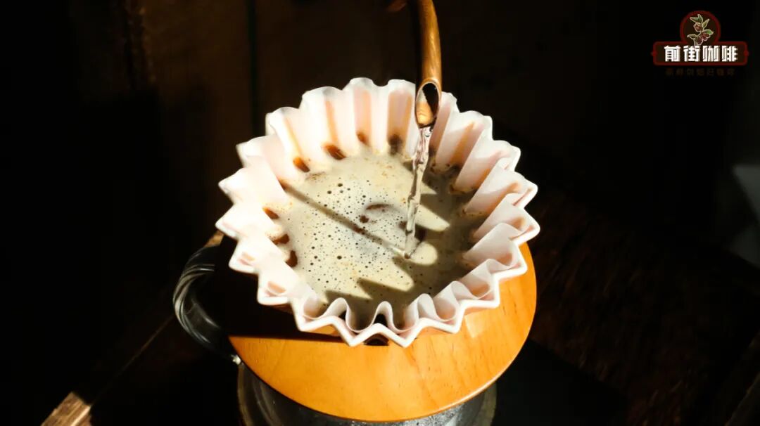 Pour Over Coffee for Beginners: Two-Stage Pouring Method with Cake Dripper and Flavor Profile Analysis of Diamond Hill