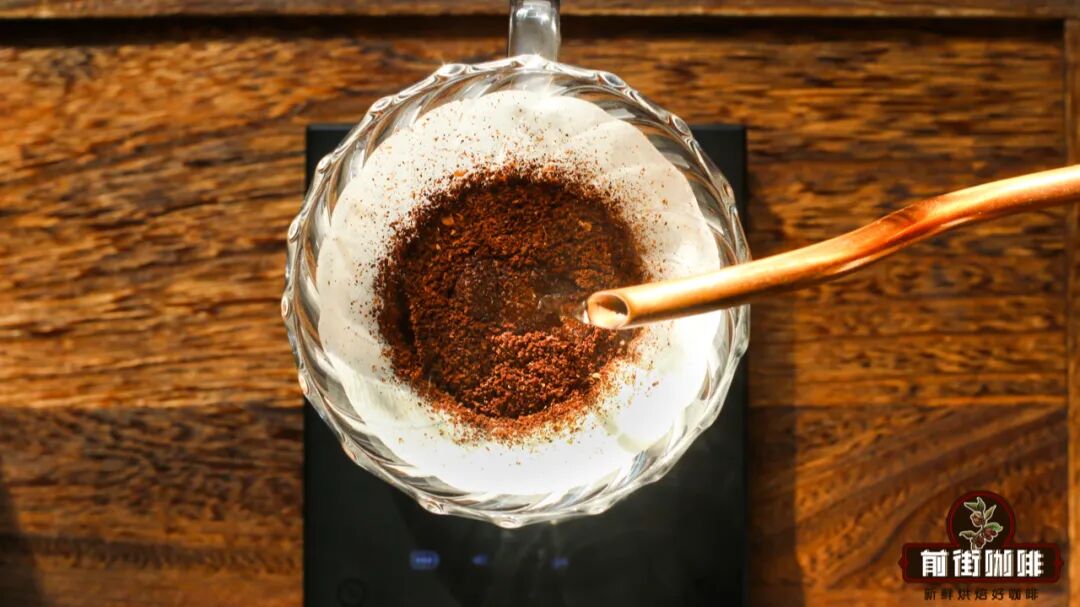 Pour Over Coffee Blooming Techniques: Master Water Pouring Methods and Timing to Enhance Extraction Flavor