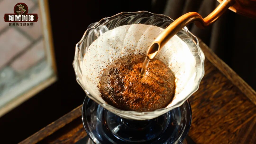 Pour Over Coffee Blooming Techniques: Master Water Pouring Methods and Timing to Enhance Extraction Flavor