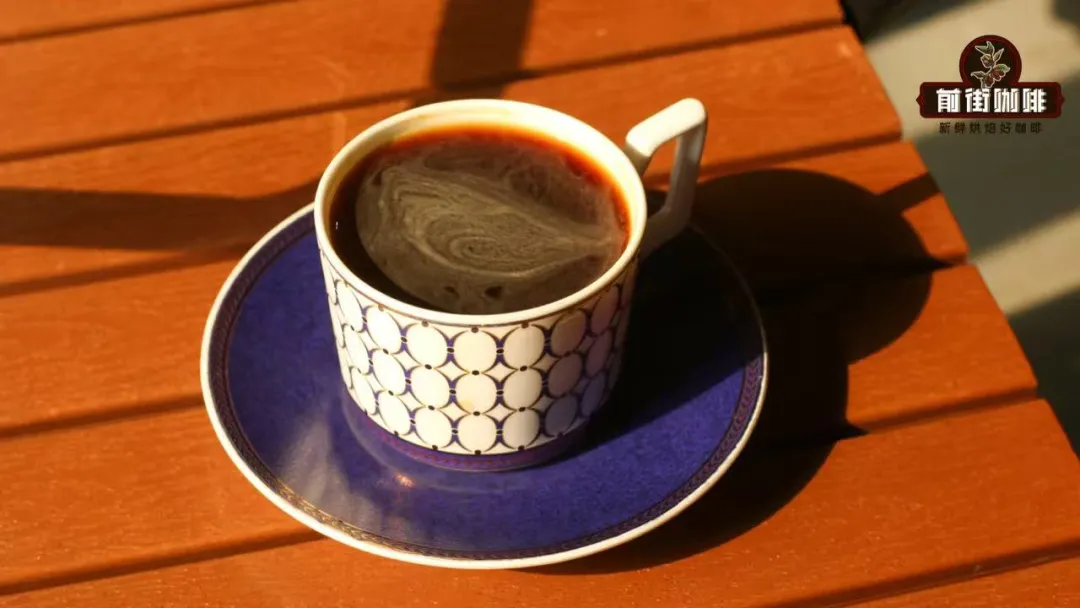 Hot Americano vs Iced Americano: How to Choose? A Complete Guide to Optimal Water Temperature and Flavor Differences