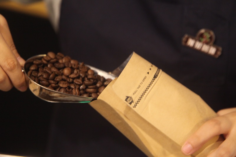 How to choose Italian-style blended coffee beans? SOE vs. blended beans: suitable scenarios and latte recommendations