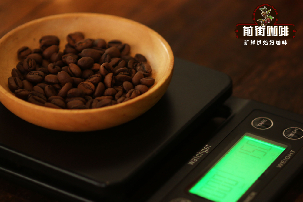 French Press Coffee Brewing Guide: A Complete Breakdown of Grind Size, Coffee-to-Water Ratio, and Extraction Time