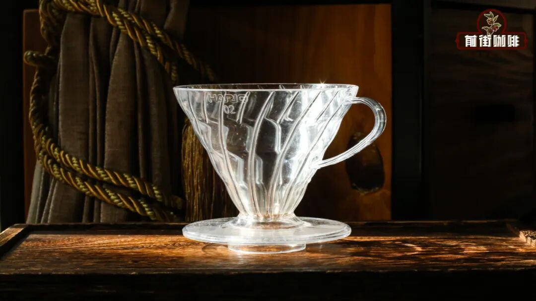 A Comprehensive Guide to the V60 Dripper｜Design Advantages & Beginner’s Pour Over Handbook