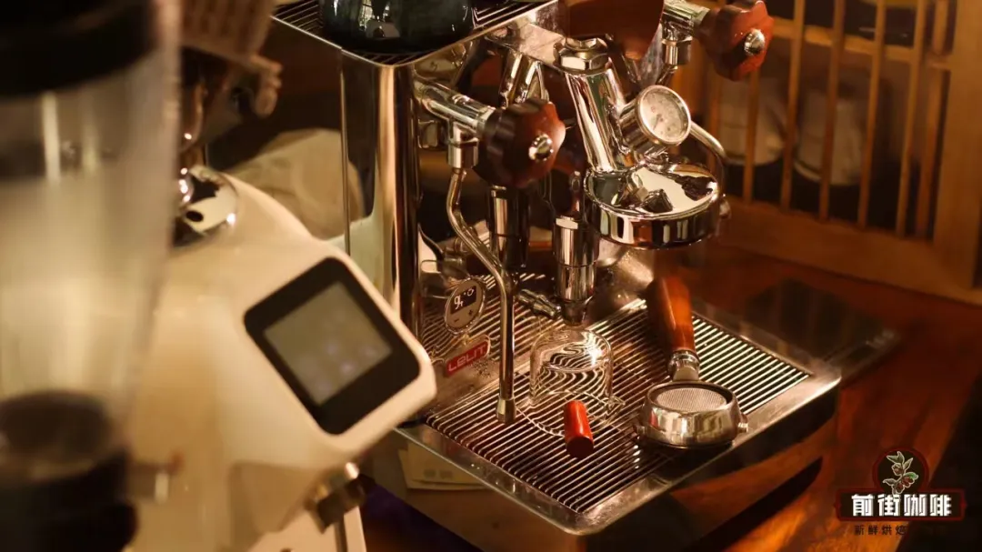A Complete Guide to Making Four Types of Iced Coffee: Differences and Techniques of Cold Brew, Ice Drip, Iced Americano, and Pour Over