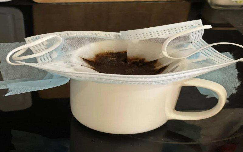 Using a mask as filter paper for pour over coffee? Experts analyze the potential risks of polypropylene material