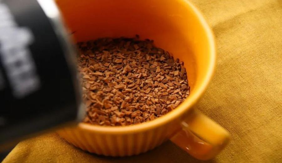 A Deep Dive: Four Cats Coffee vs. Nestlé — Is Yunnan Small-Bean Coffee the Real Deal? The Secret Behind Its Affordable Price