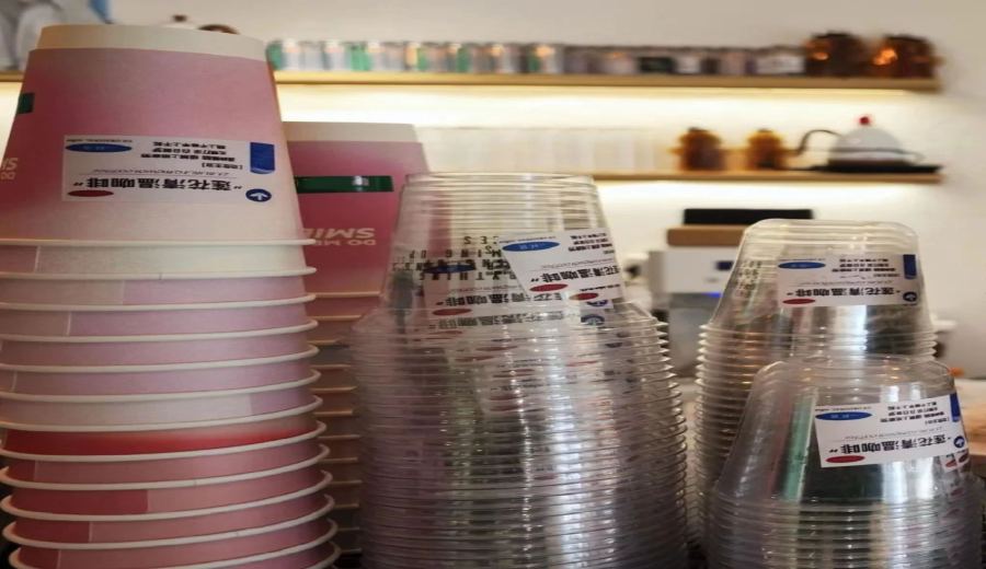 Coffee shop investigated for marketing stunt leveraging Lianhua Qingwen fever; Qingpu market regulators expose unfair competition tactics