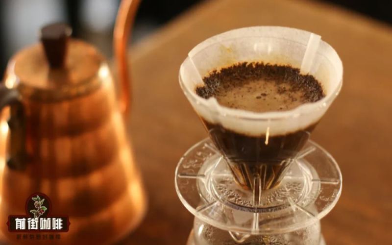Is winter pour over coffee lacking in flavor? Adjust water temperature and use four key techniques to enhance extraction efficiency