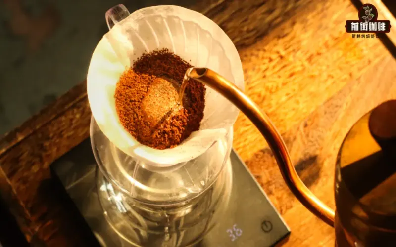 Hot and Iced Pour Over Coffee Taste Very Different: A Complete Analysis from Parameter Adjustments to Sensory Experience