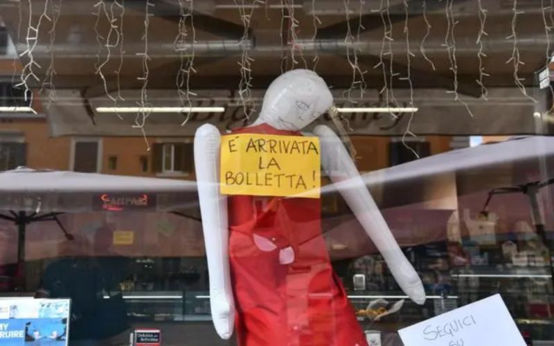European cafes struggling with high electricity prices: soaring costs, how businesses are saving themselves
