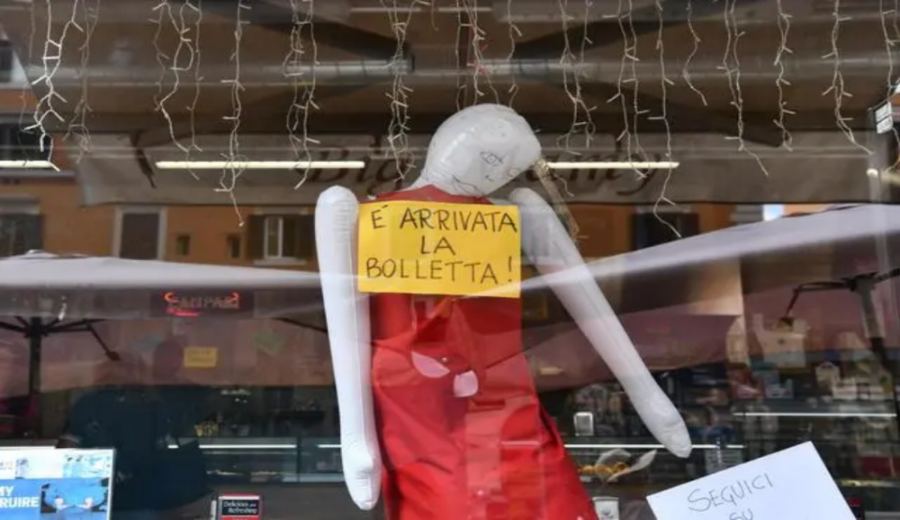 European cafes struggling with high electricity prices: soaring costs, how businesses are saving themselves