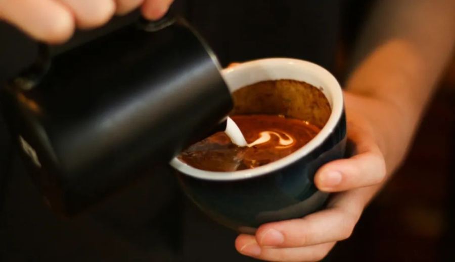Salted Mocha Making Guide: A Comprehensive Coffee Blending Tutorial from Clarified Milk to Hot and Iced Versions
