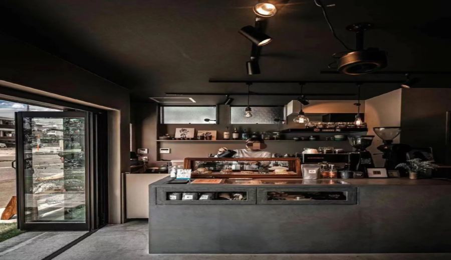 New Baristas’ Career Planning: A Guide to Choosing Between Chain and Independent Cafés