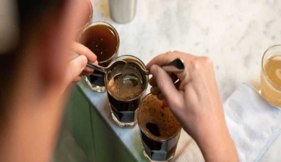 The Shift in Specialty Coffee Trends: As Single-Origin Loses Steam, Why Are High-Quality Blends Making a Comeback?